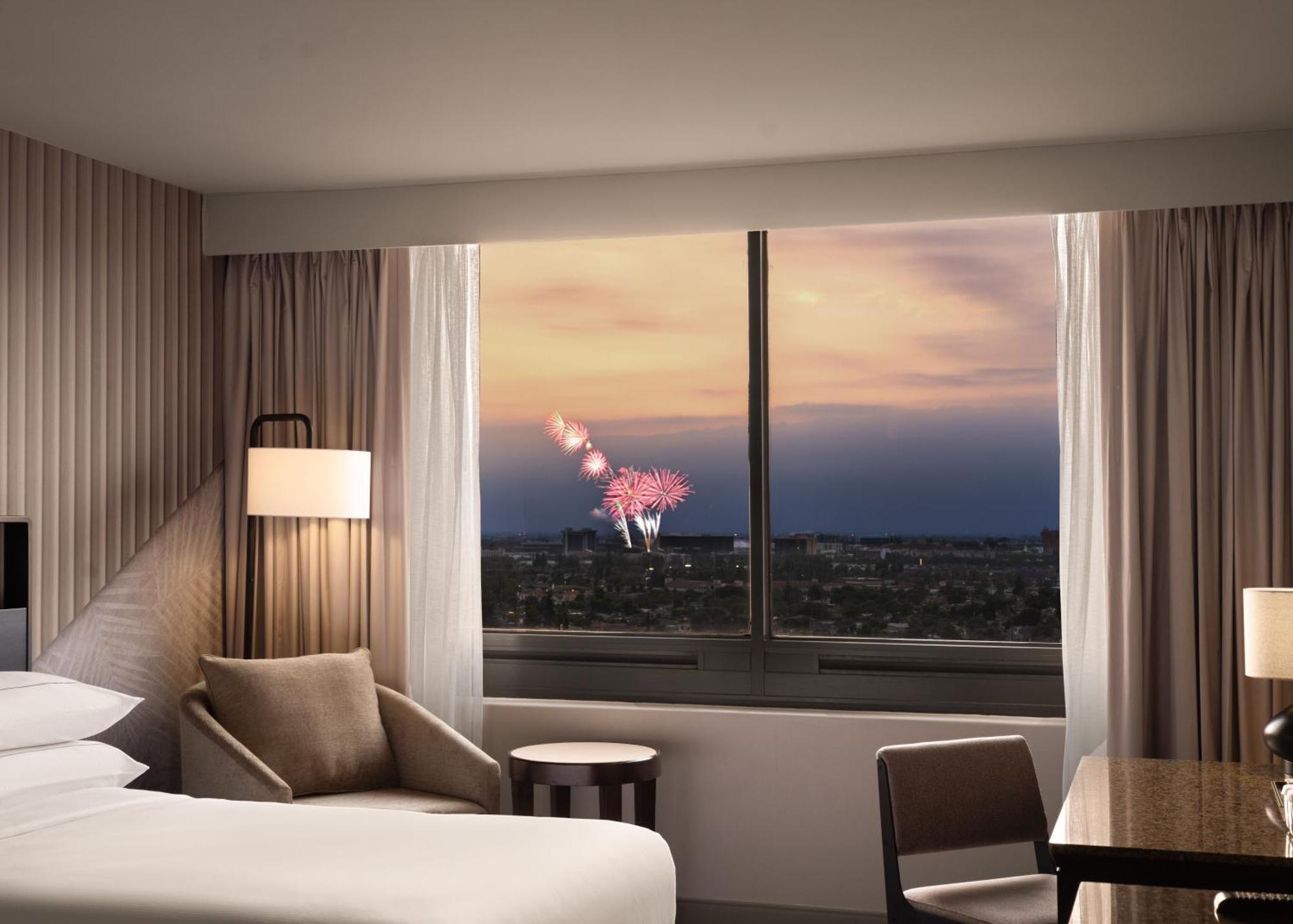 Hotel Fera Anaheim, A Doubletree By Hilton Orange Εξωτερικό φωτογραφία