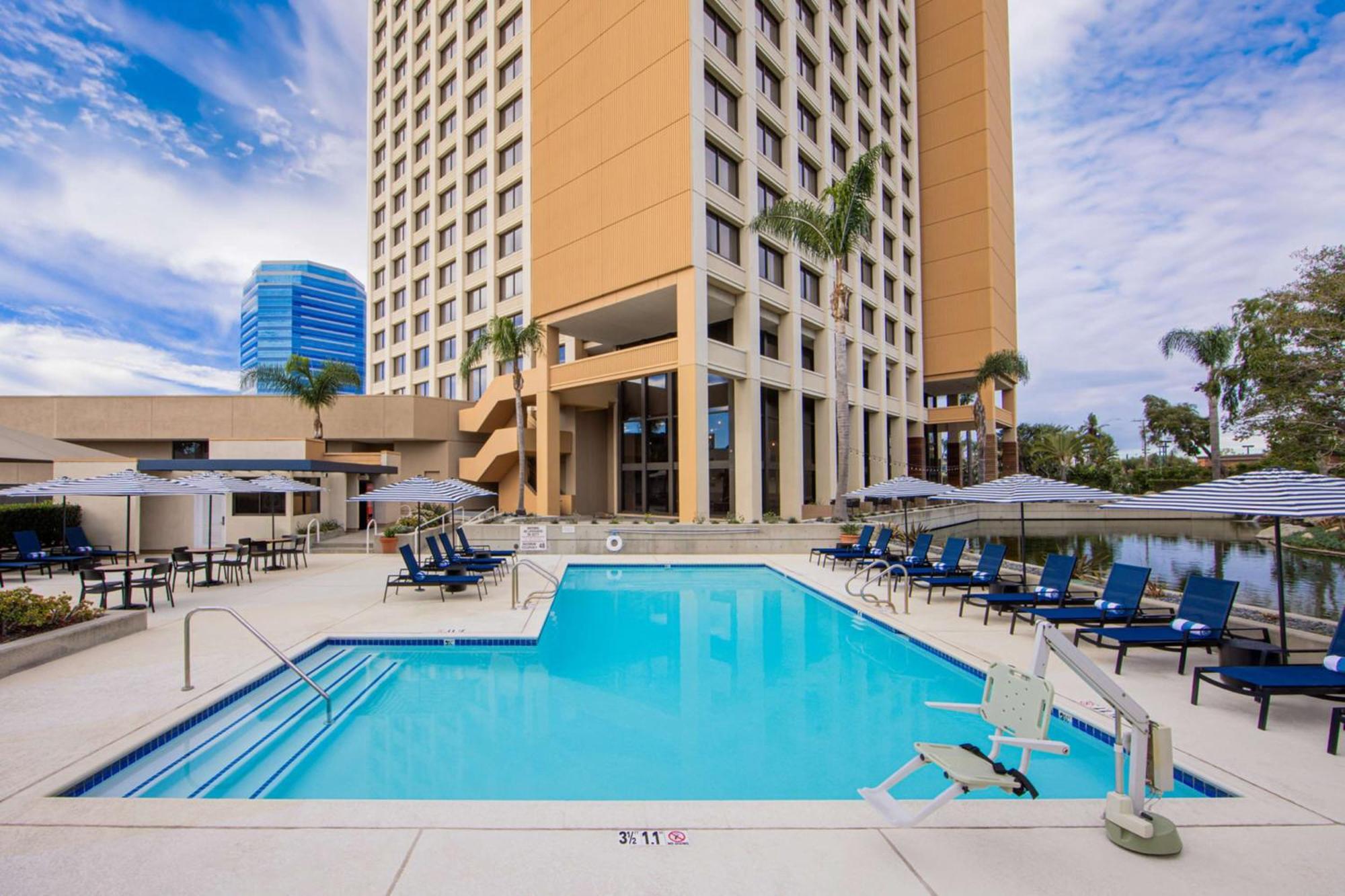 Hotel Fera Anaheim, A Doubletree By Hilton Orange Εξωτερικό φωτογραφία