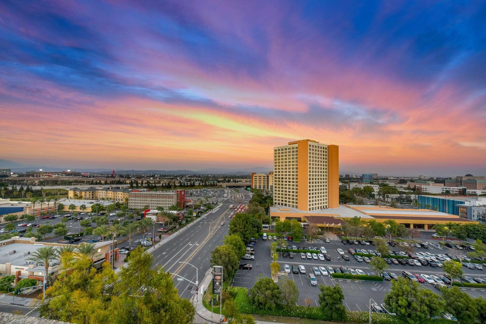 Hotel Fera Anaheim, A Doubletree By Hilton Orange Εξωτερικό φωτογραφία